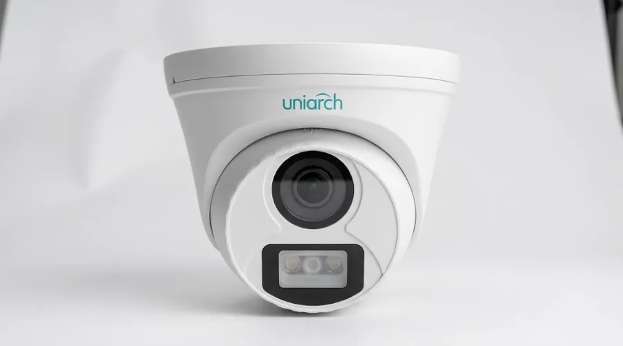 كاميرا مراقبة قبة توريت يونيارش Uniarch UAC-T115-F28-W دقة 5 ميجابكسل تصوير ملون 20 متر إضاءة بيضاء
