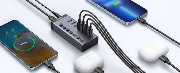 موزع يو إس بي سي مكتبي قوي يوجرين UGREEN يضم 7 منافذ USB-A 3.0 مع محول طاقة كهربائي خارجي DC 12V بقابس أوروبي موديل 90307