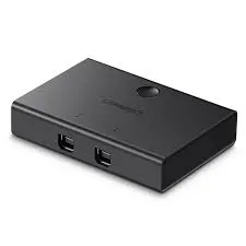 مفتاح ومحول مشاركة يو إس بي يوجرين UGREEN USB 2.0 لمشاركة جهاز USB بين كمبيوترين (2 في 1) موديل 30345 (أسود)